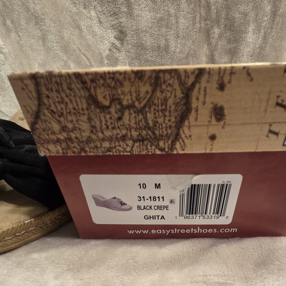 Tuscany Easy Street Ghita Black Crepe Wedge Sandal in Women's Size 10 - Picture 7 of 9